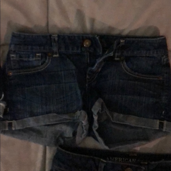 Several jean shorts. Sizes 25-26/0/2. - Picture 4 of 6